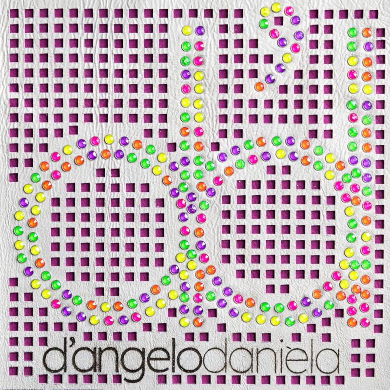 Pelle forata con Termoadesivi